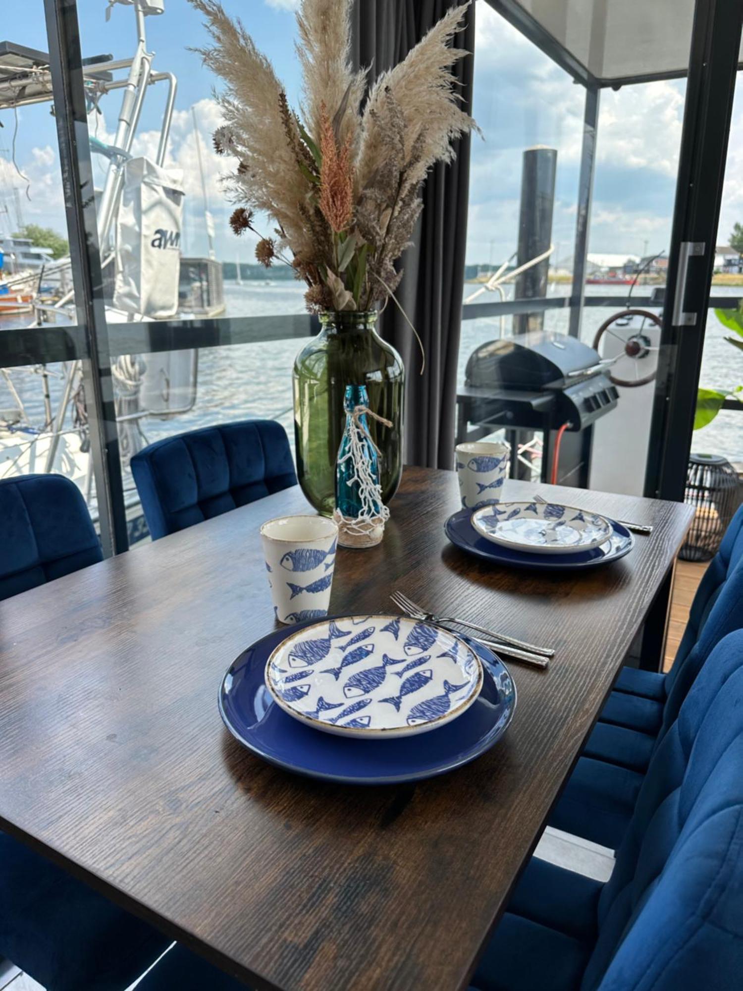 Apartament Premium Hausboot Trave Traum Lubeka Zewnętrze zdjęcie