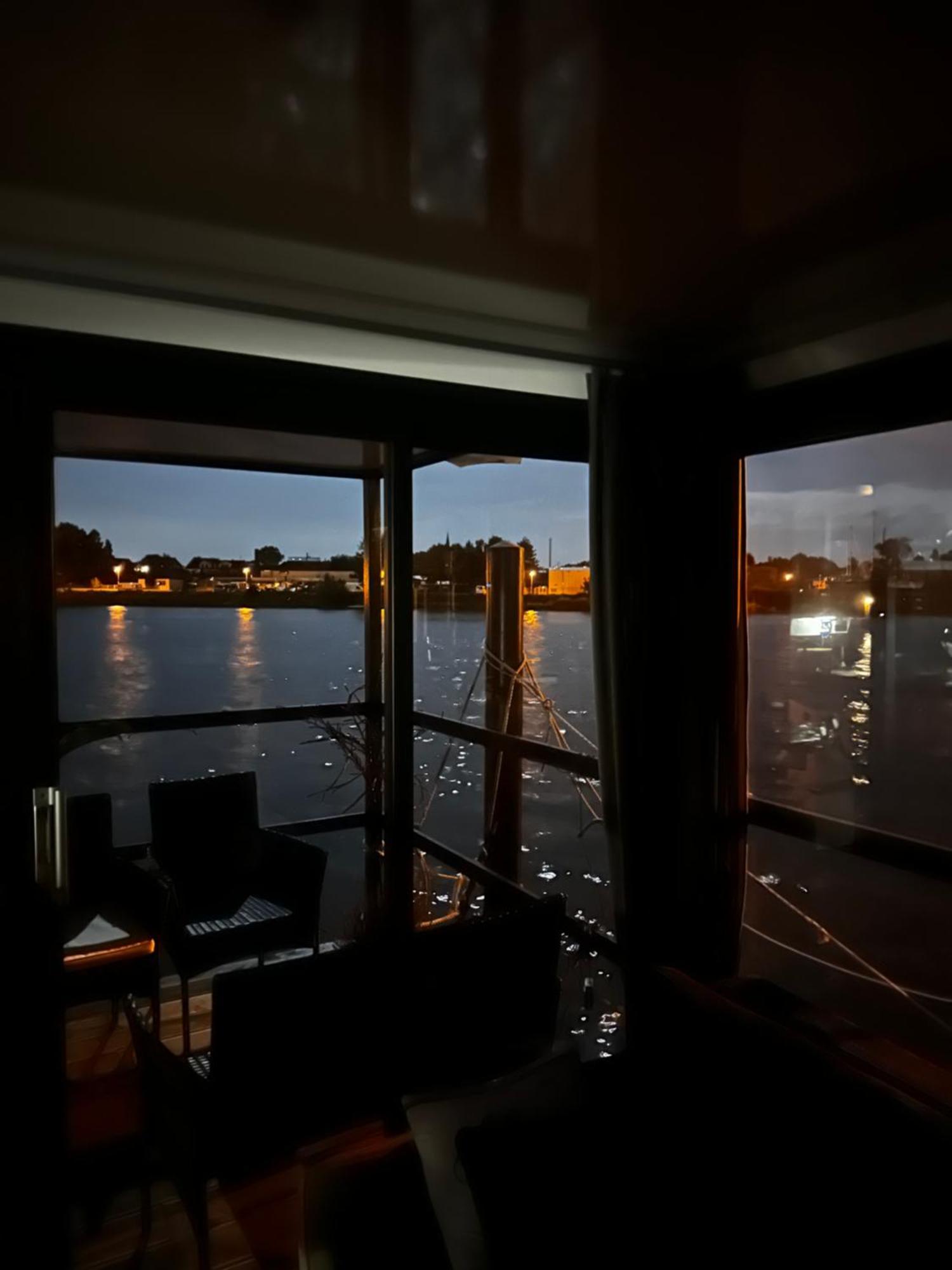 Apartament Premium Hausboot Trave Traum Lubeka Zewnętrze zdjęcie