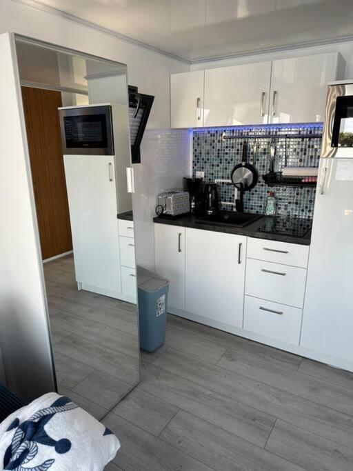 Apartament Premium Hausboot Trave Traum Lubeka Zewnętrze zdjęcie